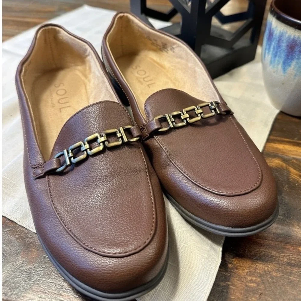 SOUL Naturalizer Lydia Loafers Brown Faux Leather Chain Detail Women's Size 9.5M
